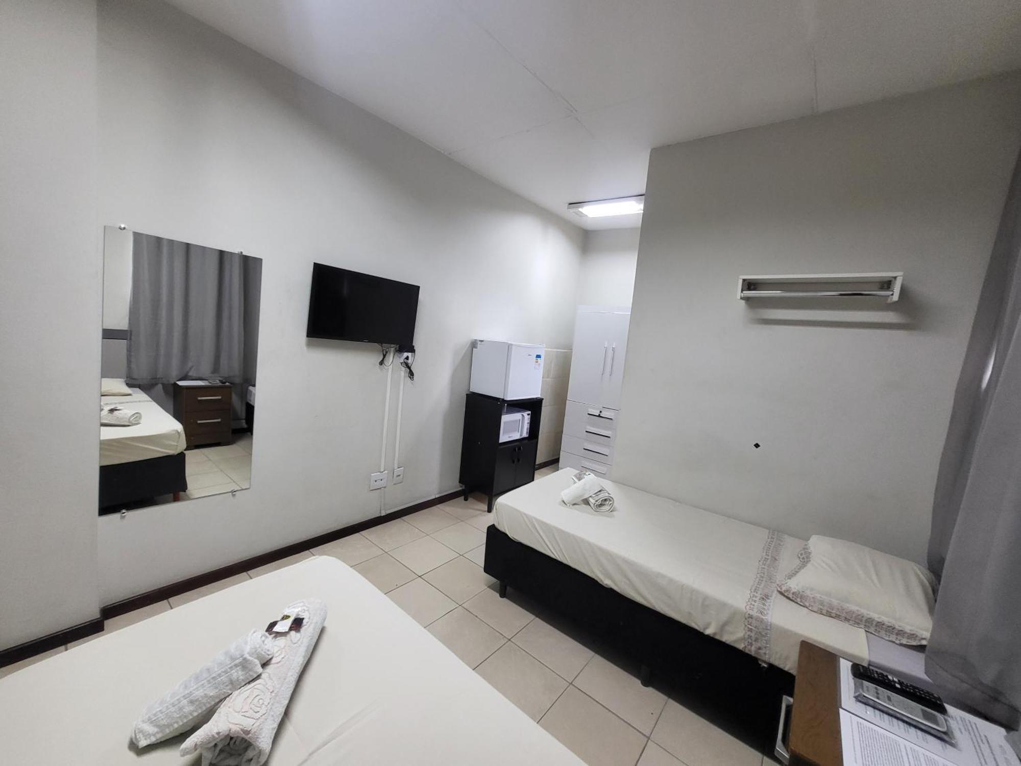 Hotel Avelar Ribeirão das Neves Exterior foto